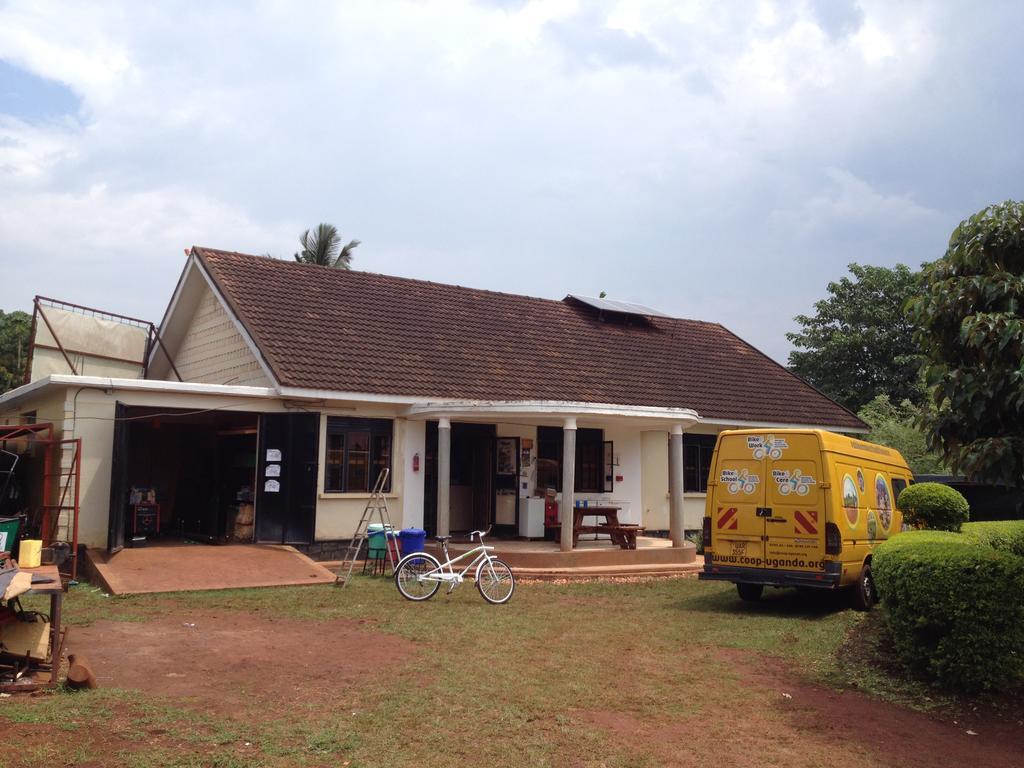 Bikeventures House Uganda Hotel Jinja Exterior foto
